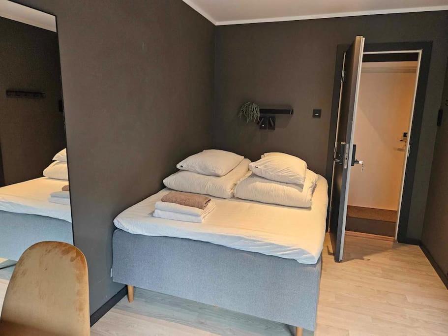 A Cheaper Option To Hotel オーレスン エクステリア 写真